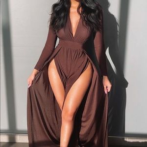 Maxi with high slits